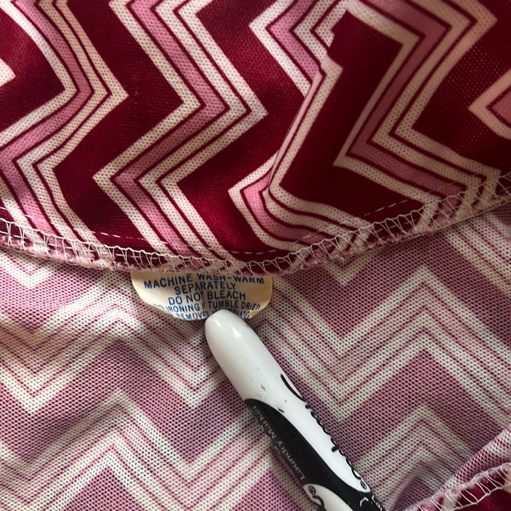 GROOVY 70’s era polyester blouse - Picture 5 of 10